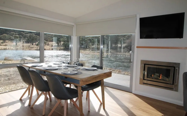 Stillwater Chalet A- Lake Crackenback