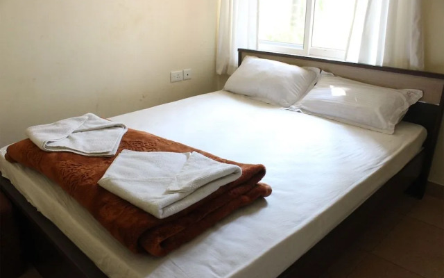 OYO Home 9166 Studio with Pool near Baga