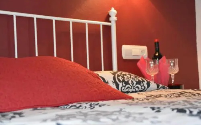 Hostal Residencia Mena