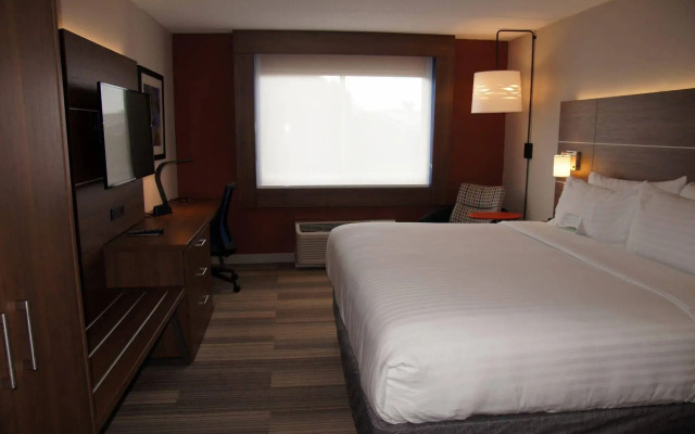 Holiday Inn Express Chesapeake - Norfolk by IHG