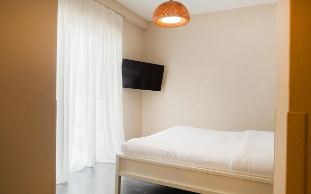 Lake Drive Rooms&Apartments