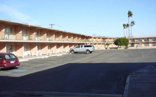 Royal Motor Inn