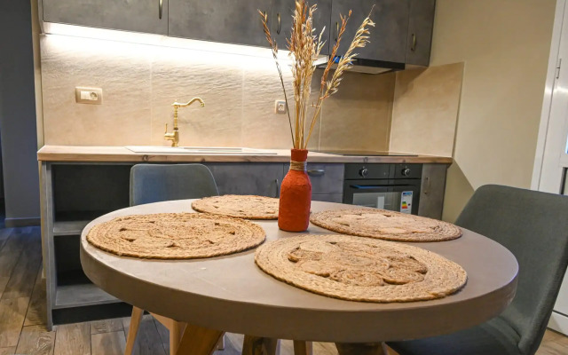 Vivis Hub City Luxury Apartments
