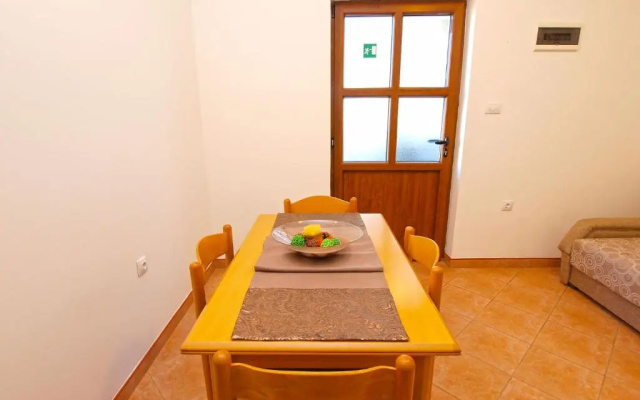 Apartment 1136