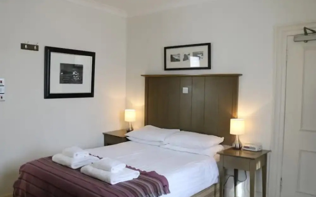 Garth Hotel