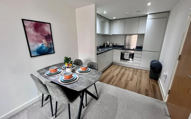 Stunning City Centre Apartment - Sleeps 4