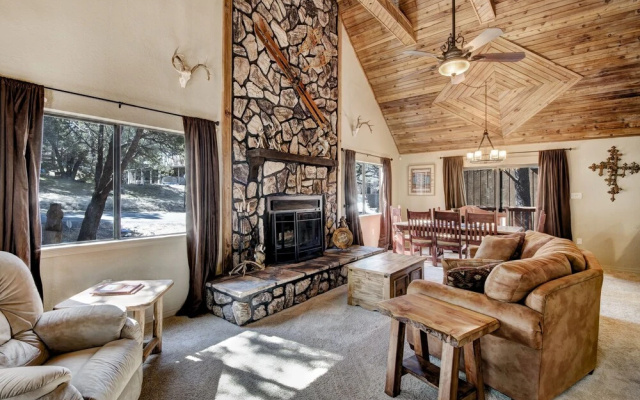 414Elkmountainmtncb Elk Mountain House
