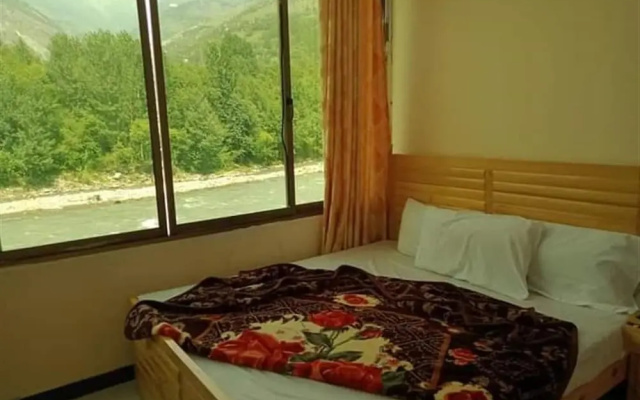 Pameer Continental Hotel and Restaurant