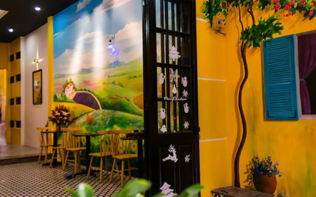 ComCC Hostel And Coffee