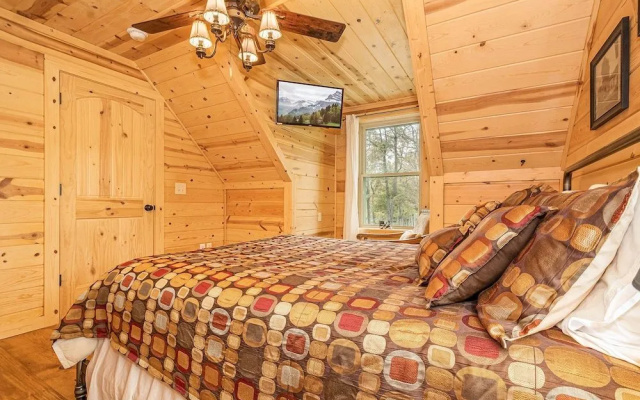 Big Log Lodge by Taylor Made Deep Creek