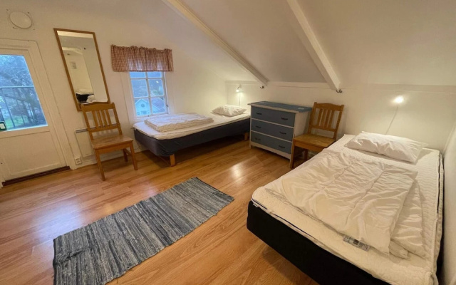 Spacious Holiday Home for 8