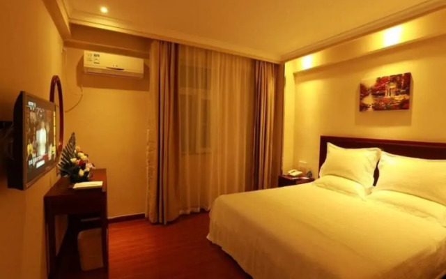 GreenTree Inn Sanya Hexi District Chunyuan Seafood Square Express Hotel