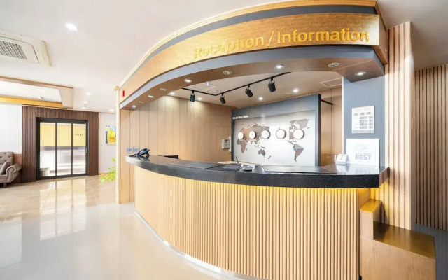 The 7 Business Hotel