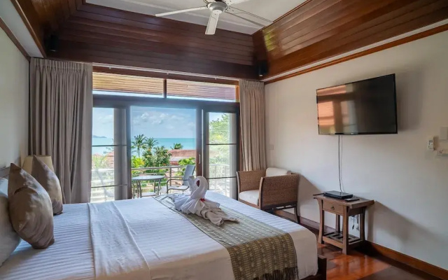 4BR Villa beach walking distance KBR44
