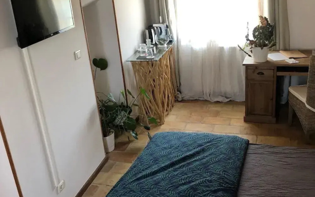 Nico Zen Home