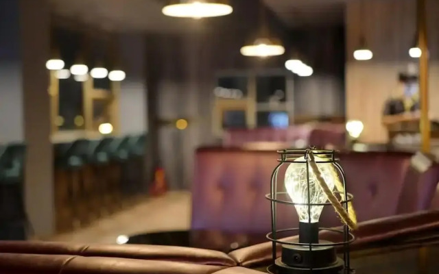 Modern Inn