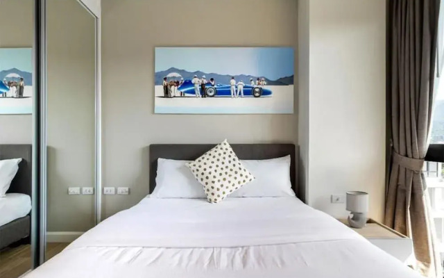 Diamond Condominium By Alexanders