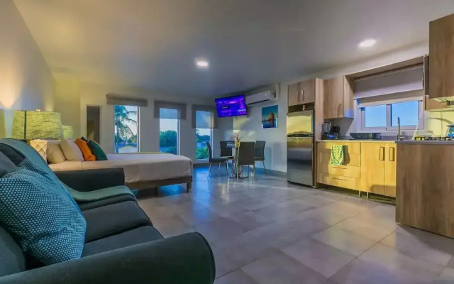 Turibana Plaza Suite 1