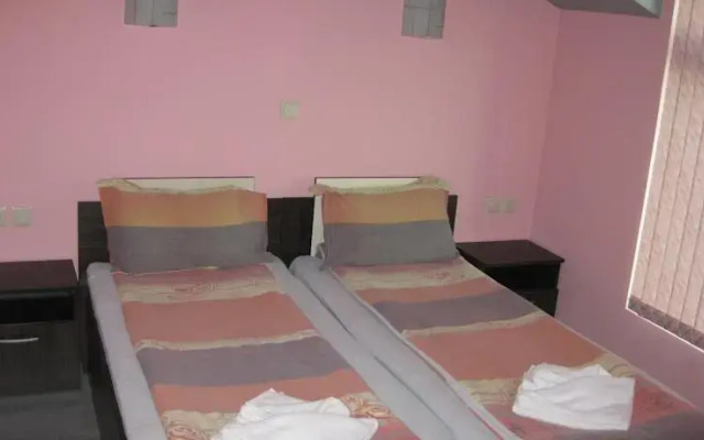 Guest House Deya
