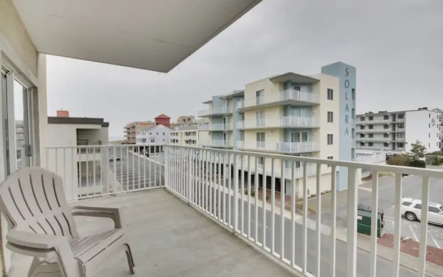 Oceanscape 201 - 3 Br Condo