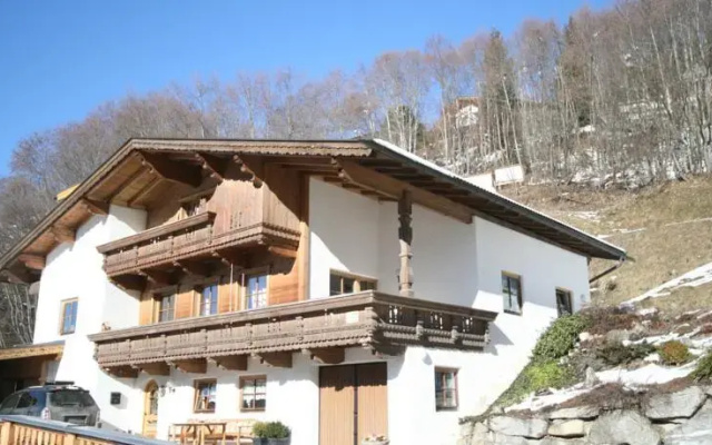 Haus Nina