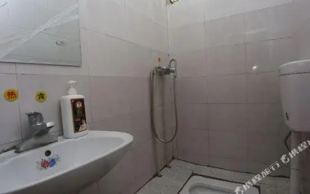 Wenxin Hostel (Chengdu Shiyang Bus Station)