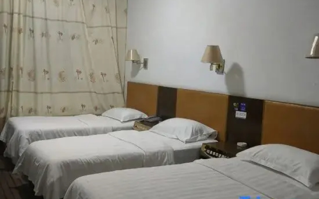 Tongling Chezhan Business Hotel