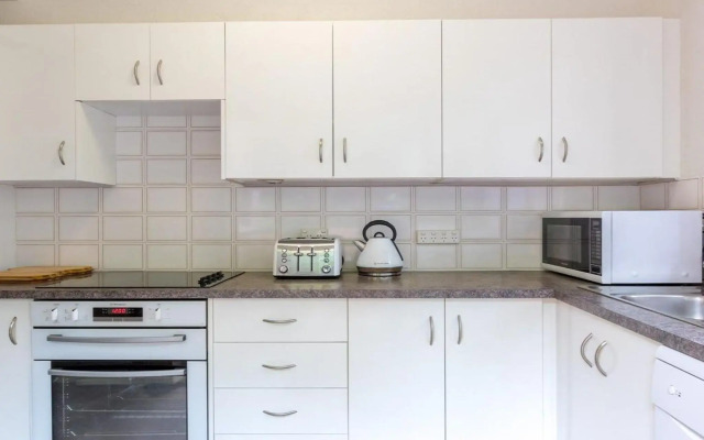 Tehidy Townhouse - translation; a place of retreat