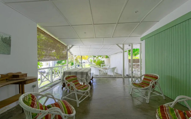 La Case Creole Beachfront Villa by StayMauritius
