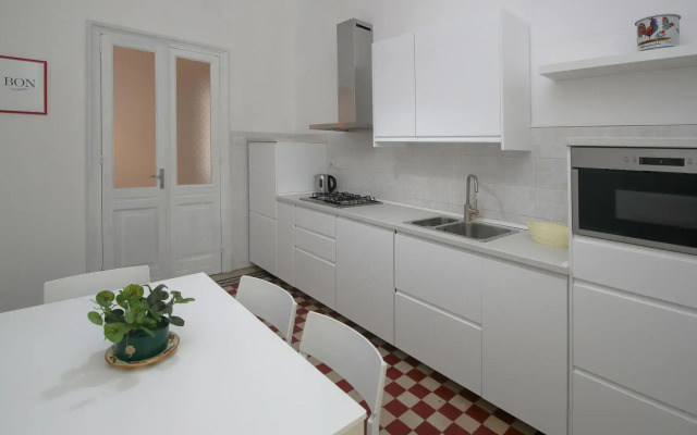 Welcomely - Vintage Apartment