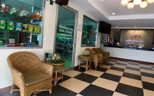 Trat Center Hotel