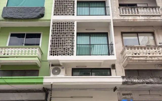 Modern 2Bed/2Bath near BKK airport (Level 2)