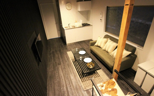 SEKAI HOTEL Tsuki