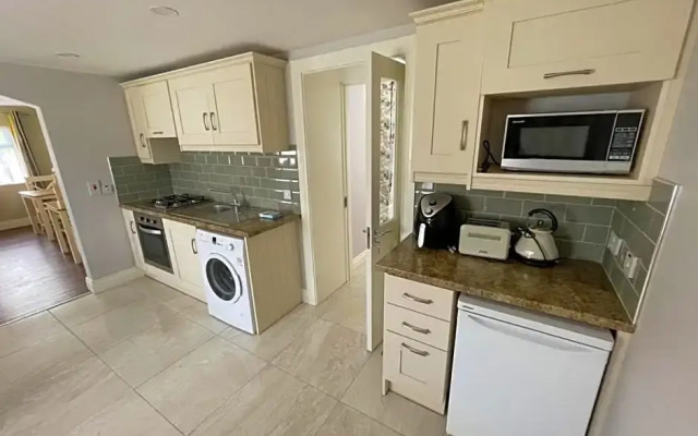 Drumlanaught Cottage Farnham
