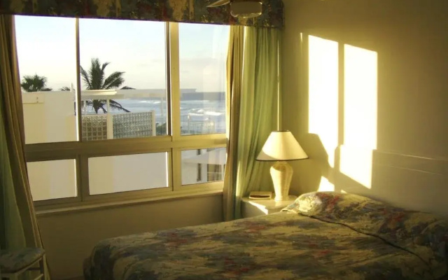 Anglesea Beachfront Court Holiday Units