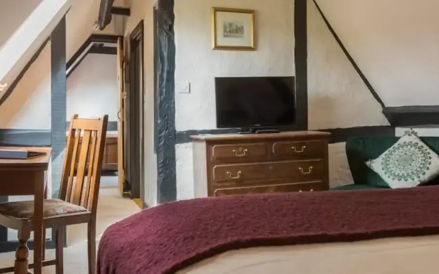 The Greyhound Inn