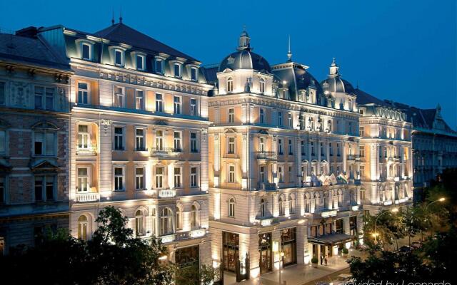 Отель Corinthia Hotel Budapest Венгрия, Будапешт - 4 отзыва об отеле, цены и фото номеров - забронировать отель Corinthia Hotel Budapest онлайн вид на фасад