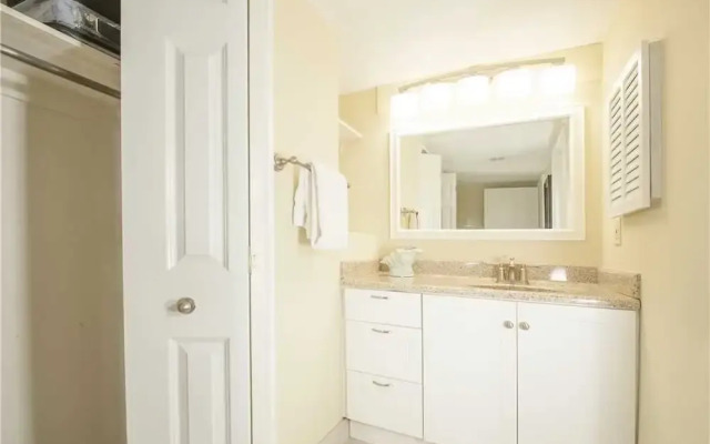 Plantation Club 527 - Two Bedroom Condo