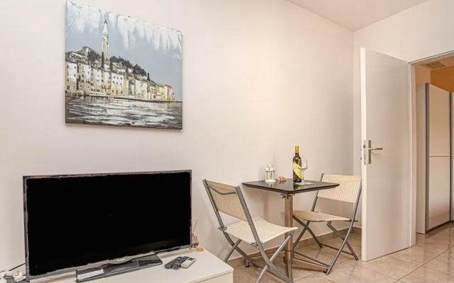 Beautiful Apartment in Rogoznica With Wifi and 1 Bedrooms