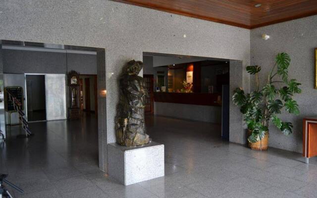 Hotel Montemuro вид на фасад