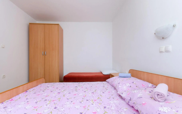 Apartments Ester in Lopar - island Rab