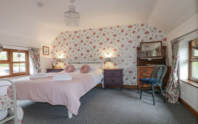 Yoxall Cottage