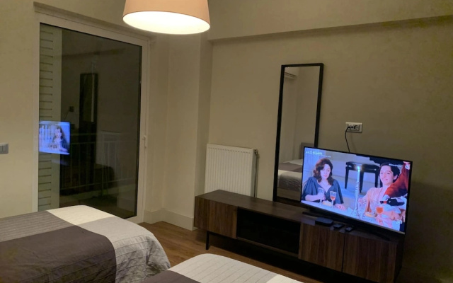 Captain's Luxury Suite