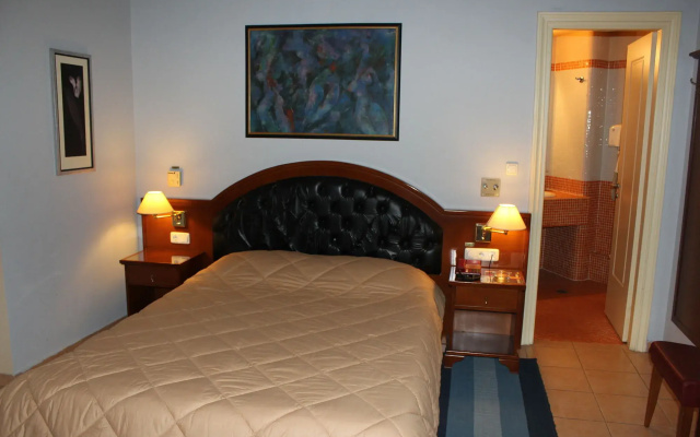 Exis Boutique Hotel
