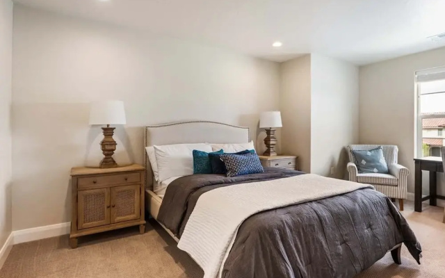 Black Rock Hills 5 Bedroom Home