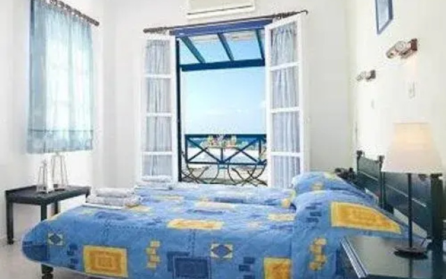 Glaros Hotel