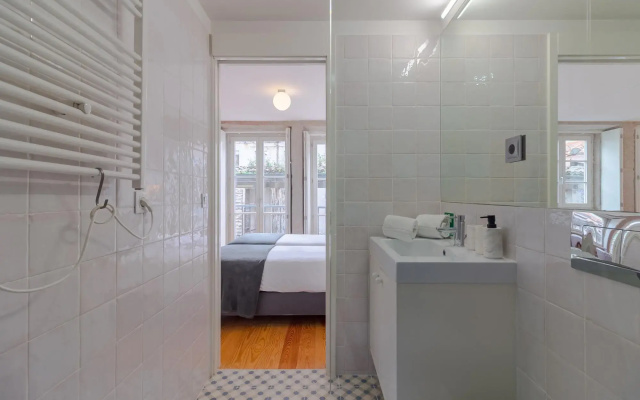 Tower 4T in Oporto With 1 Bathrooms