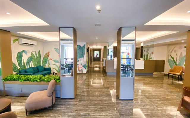 Lun Hotel Manado