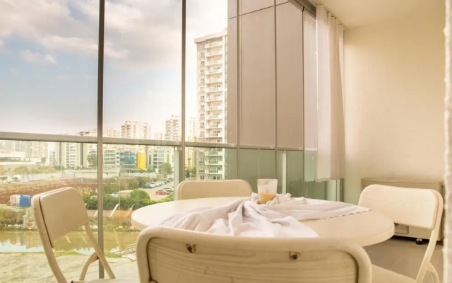 Pleasant Flat Close to Various Malls in Cigli