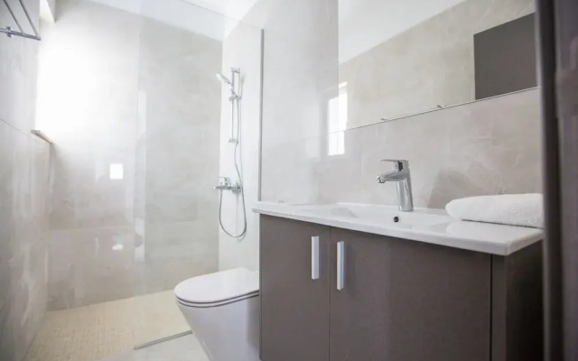 Villa Prol26, Stunning 3bdr Protaras Villa With Pool, Close to Fig Tree Bay